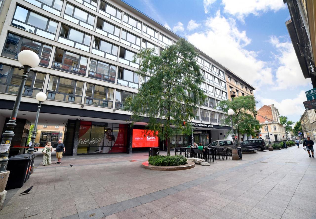 Manuela Varsavska Studio Apartments ซาเกร็บ ภายนอก รูปภาพ