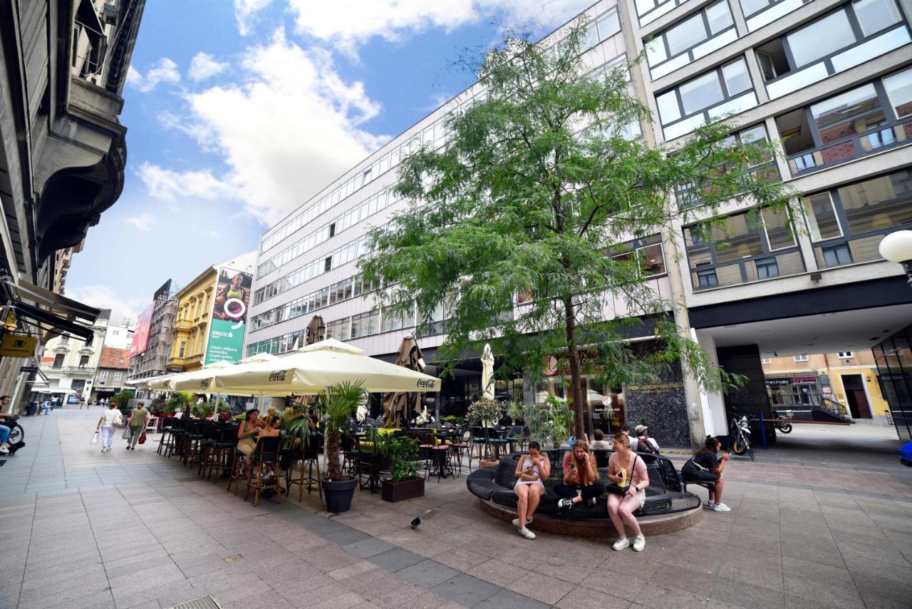 Manuela Varsavska Studio Apartments ซาเกร็บ ภายนอก รูปภาพ