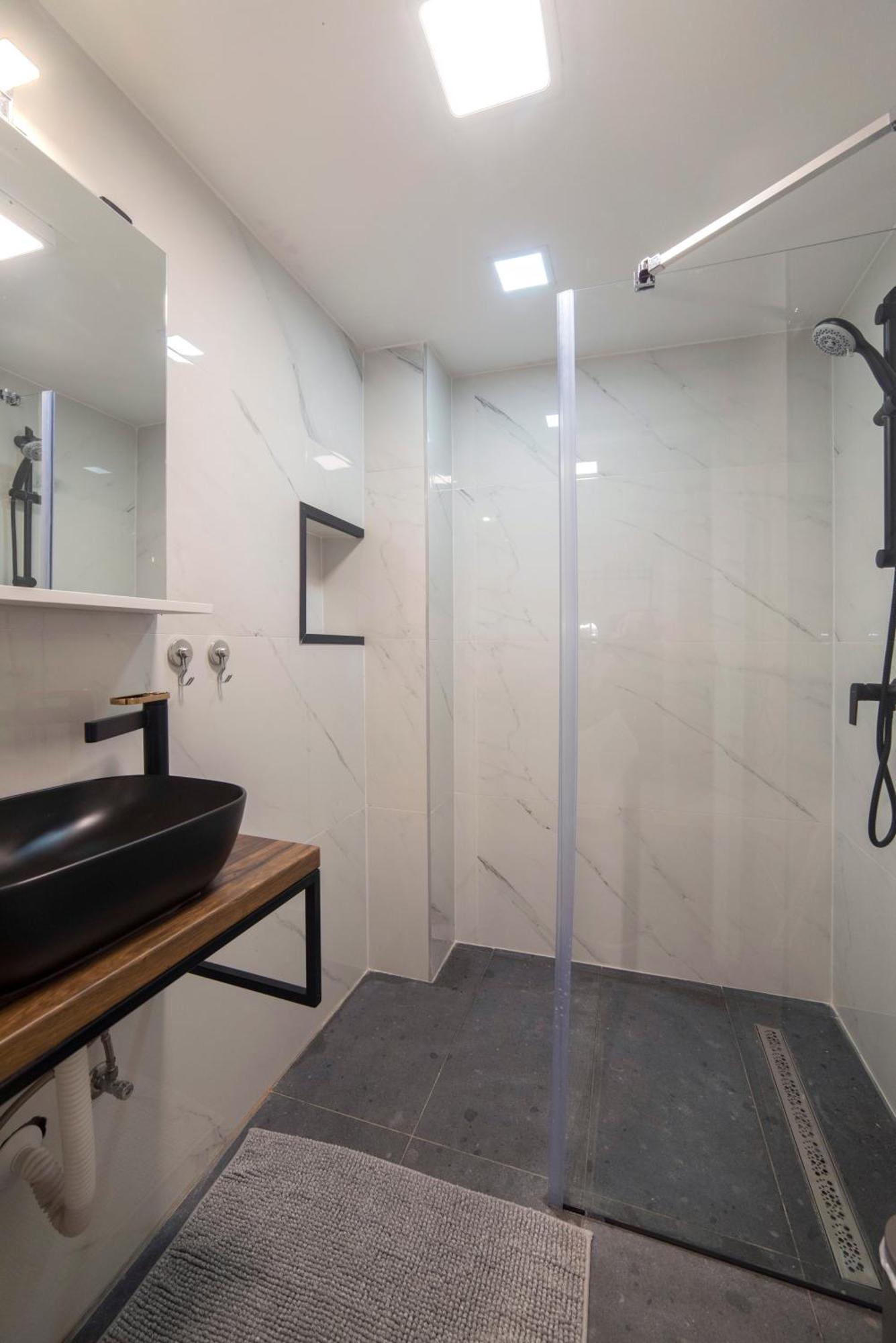 Manuela Varsavska Studio Apartments ซาเกร็บ ภายนอก รูปภาพ
